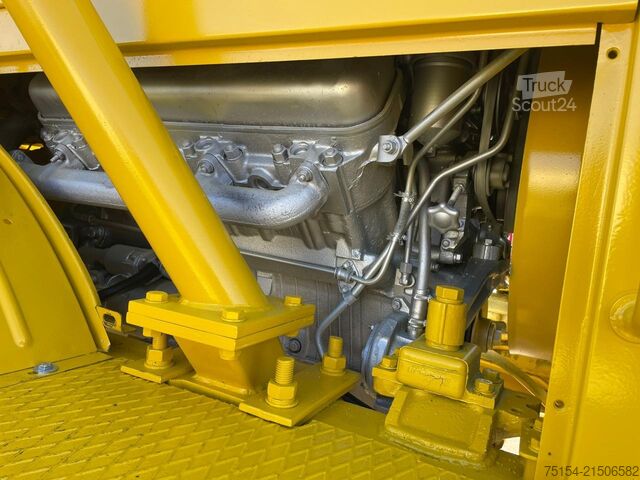 Traktor Kirovets K700A V8