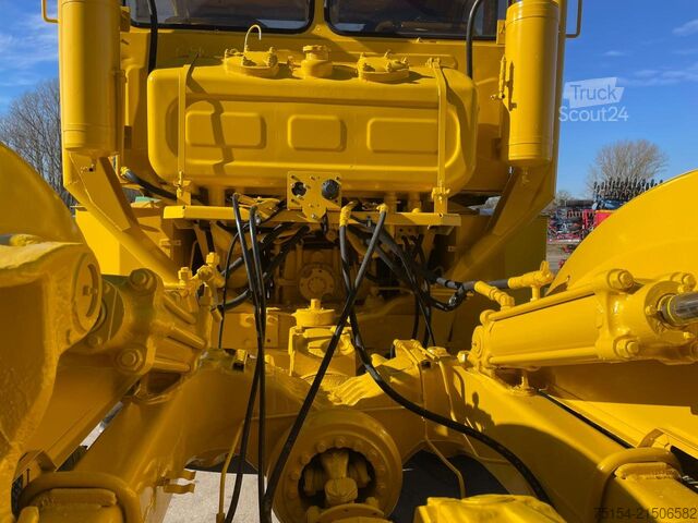 Traktor Kirovets K700A V8