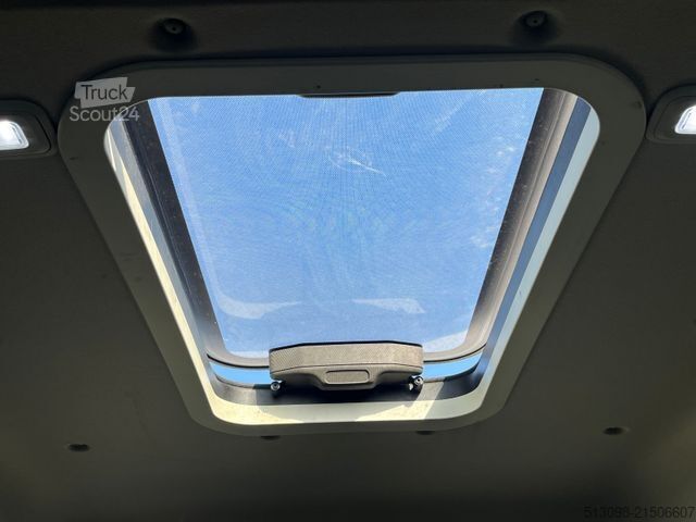 Minibüs VOLKSWAGEN CRAFTER 17 SITZER ACC LANE ASSIST