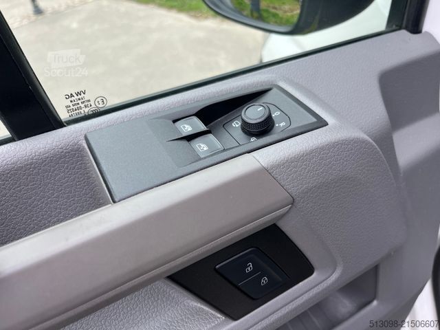 Minibus VOLKSWAGEN CRAFTER 17 SITZER ACC LANE ASSIST