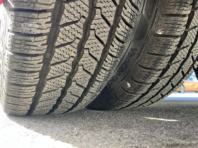 Minibus VOLKSWAGEN CRAFTER 17 SITZER ACC LANE ASSIST