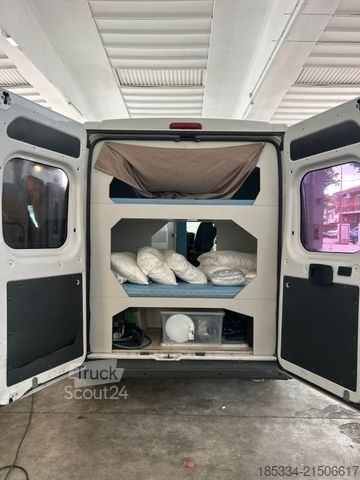 Lakóautó FIAT Ducato Camper | 3 Schlafplätze | Dusche + Küche
