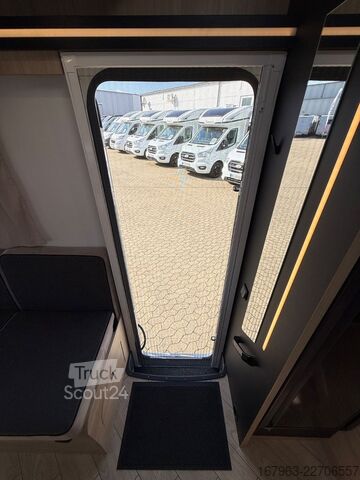 Pusiau integruotas kemperis CHAUSSON 720 Etape Line