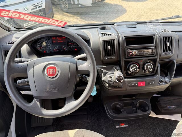 Puoliksi integroitu matkailuauto ROLLER TEAM Zefiro 235TL