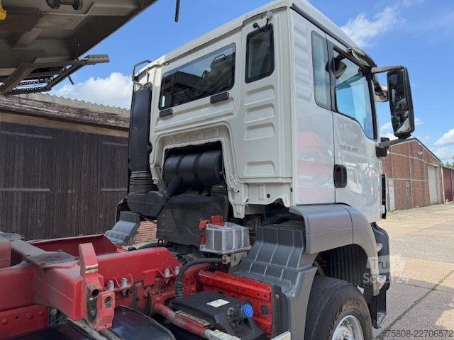 Tre-sidet tipbil MAN 26.480 6x4BB Meiller Schalt Klima AHK Hydraulik