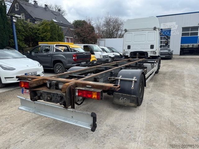 Châssis de camion IVECO 140E28/FP