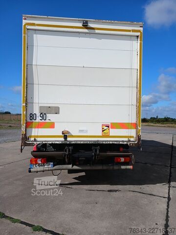 Camión caja Mercedes-Benz Atego 1218 NL