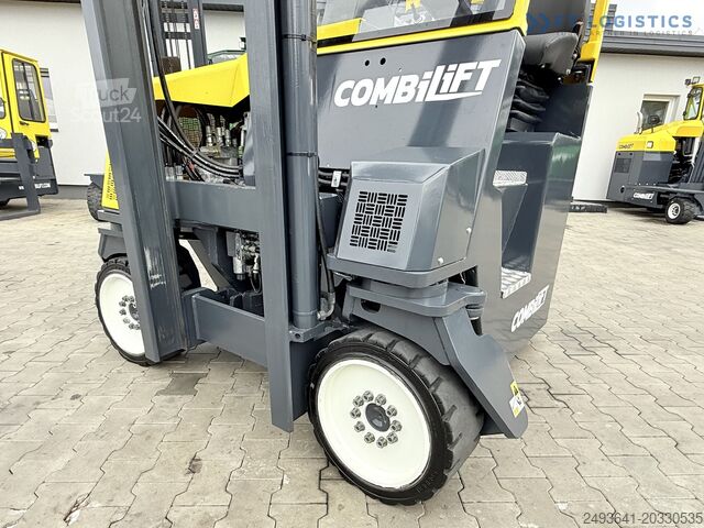 Vierwege-Gabelstapler Combilift CB4000 TRIPLEX 5200 FREE-LIFT POSITIONER