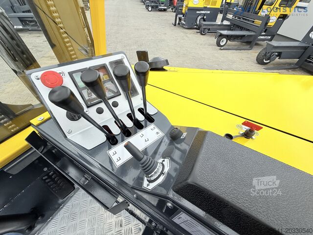 Vierwege-Gabelstapler Combilift CB4000 TRIPLEX 5200 FREE-LIFT POSITIONER