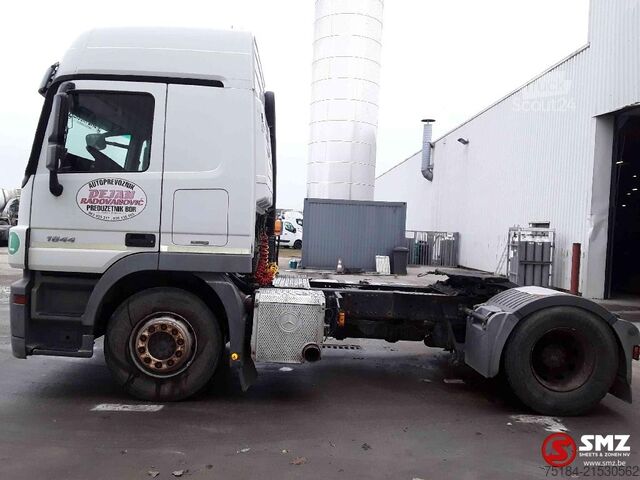 Tracteur standard Mercedes-Benz Actros 1844