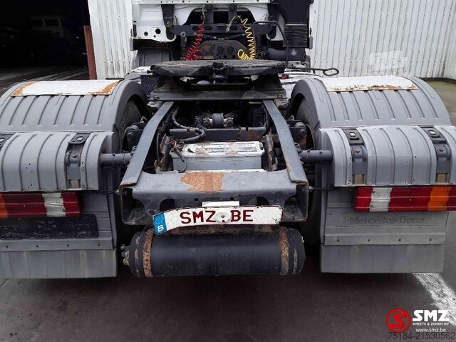 Tracteur standard Mercedes-Benz Actros 1844