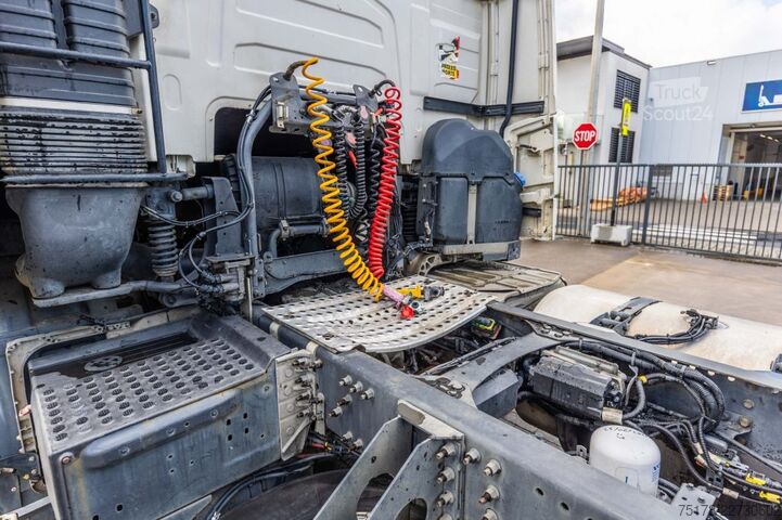 Standard-SZM VOLVO FH4 460 GLOB
