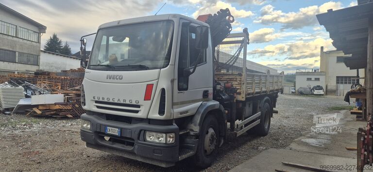 IVECO 150 s jeřábem IVECO 150 E21