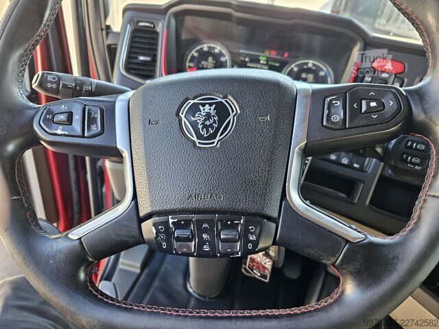 τυπική μονάδα τράκτορα Scania S 580