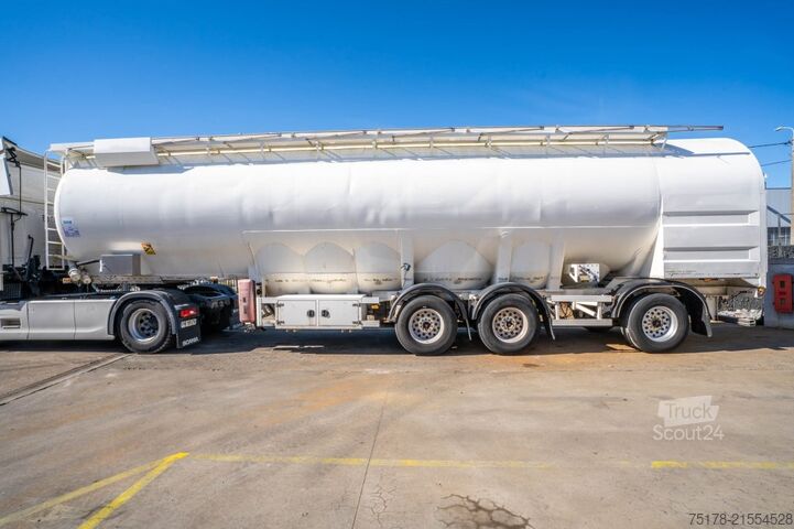 Silo OVA PULVÉ 9 COMP. - 53M3