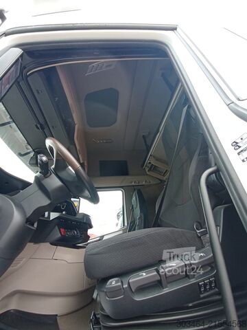 Standard tractor unit DAF XG+ 530 FT euro 6e FULL PNEUMATICO