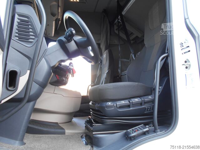 Standard tractor unit DAF XG 480