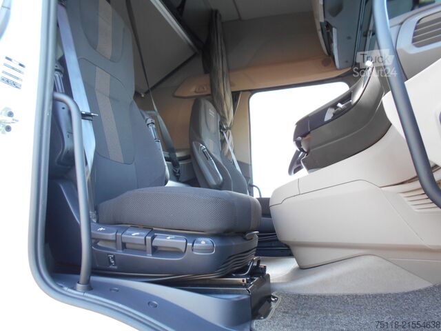 Standard tractor unit DAF XG 480