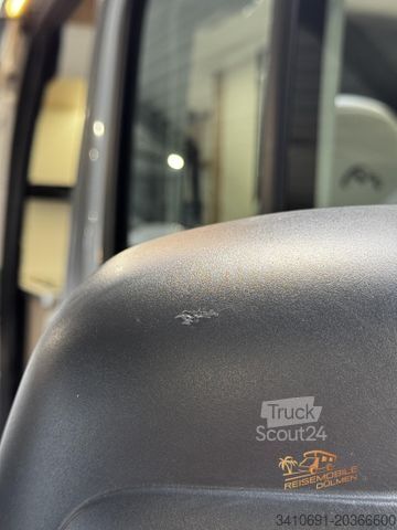 Obytný vůz MOOVEO Van 60DB Auto. 160 PS Navi Markise Solar SAT TV