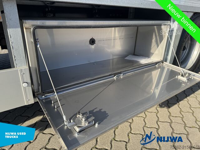 Štandard-SZM Renault D 250 4x2 Oprijwagen + Trekhaak