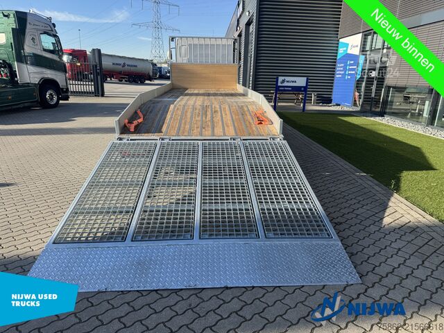 Štandard-SZM Renault D 250 4x2 Oprijwagen + Trekhaak