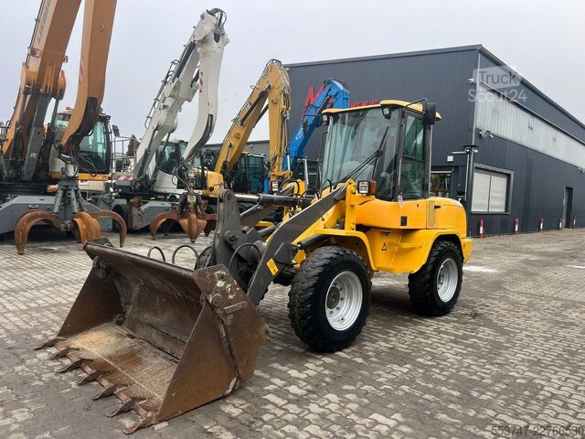 Volvo L 30 G Volvo L 30 G