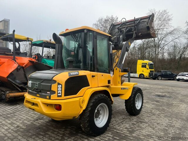 Volvo L 30 G Volvo L 30 G