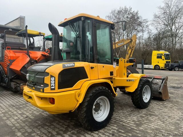 Volvo L 30 G Volvo L 30 G