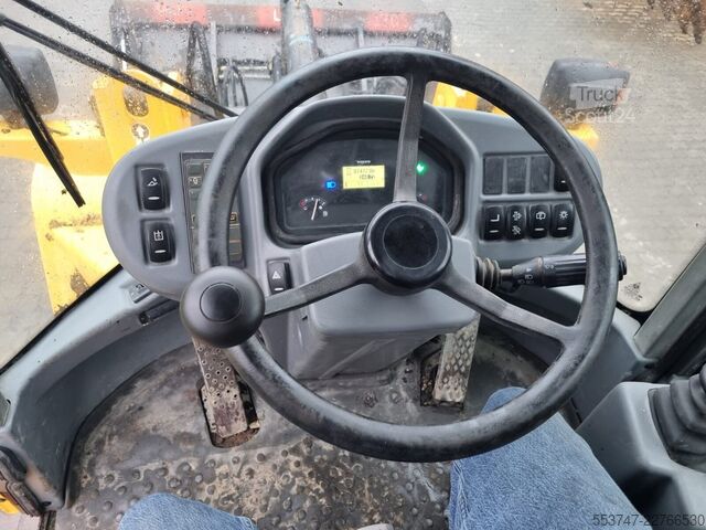 Volvo L 30 G Volvo L 30 G