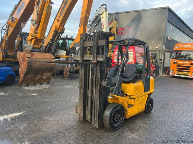 Nissan FG 25 Nissan FG 25