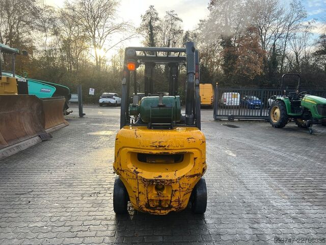 Nissan FG 25 Nissan FG 25