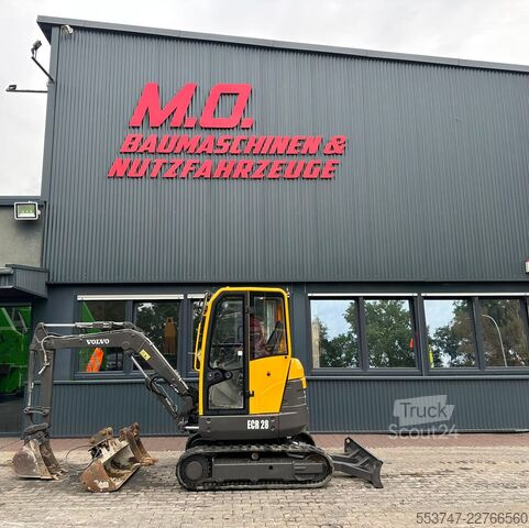 Miniexcavadora Volvo ECR 28
