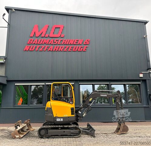 Miniexcavadora Volvo ECR 28