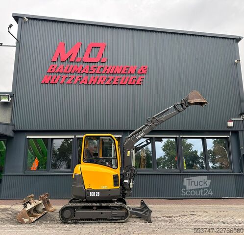 Miniexcavadora Volvo ECR 28