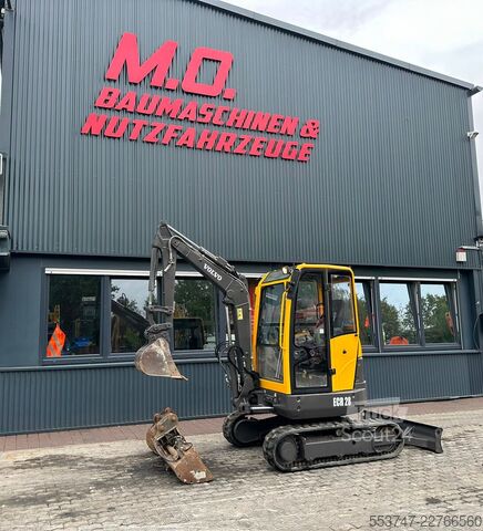 Miniexcavadora Volvo ECR 28
