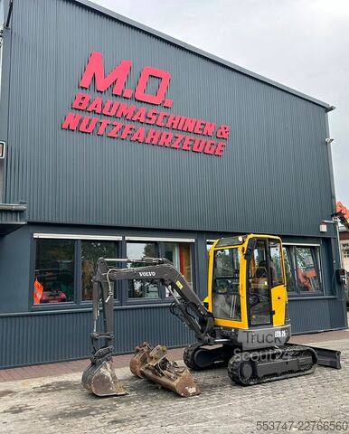 Miniexcavadora Volvo ECR 28