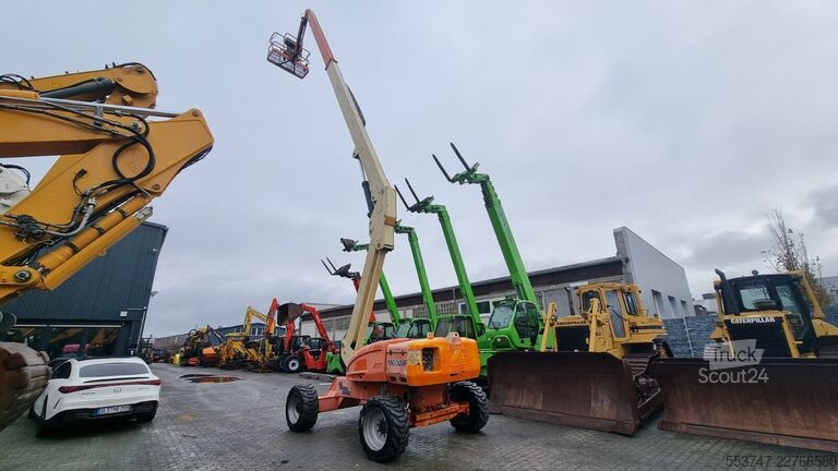 Телескопичен повдигач на стрела JLG M 600 JP
