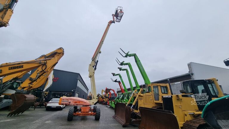 Телескопичен повдигач на стрела JLG M 600 JP