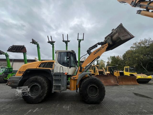 Колесен товарач Liebherr L550