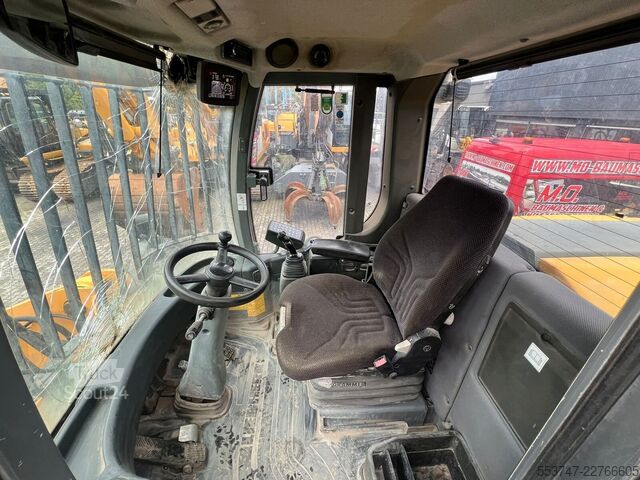 Колесен товарач Liebherr L550