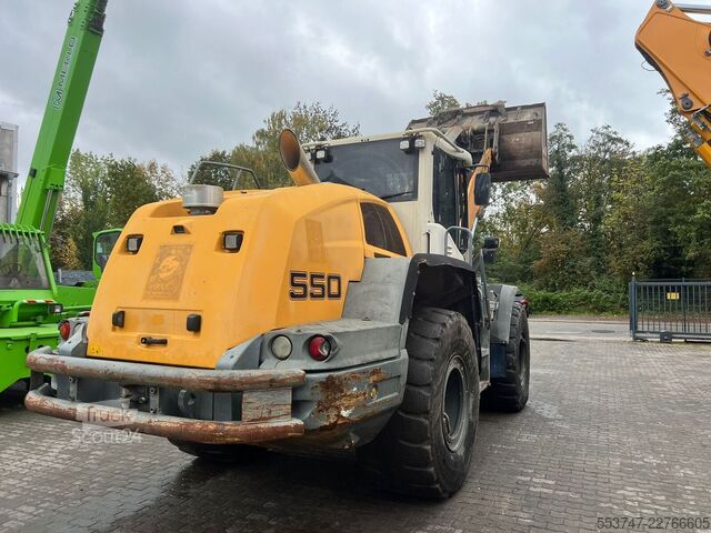 Колесен товарач Liebherr L550