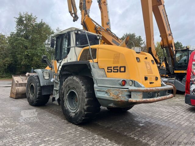 Колесен товарач Liebherr L550