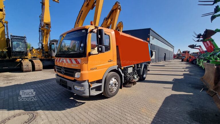 Kehrmaschine Mercedes-Benz Atego 1523