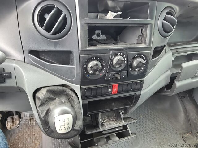 Furgone chiuso iveco Daily 35