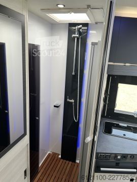 Autocaravana integral Challenger Vollintegriert 2060 Graphite Ultimate Automatik, Connect-/Arctic-Pak