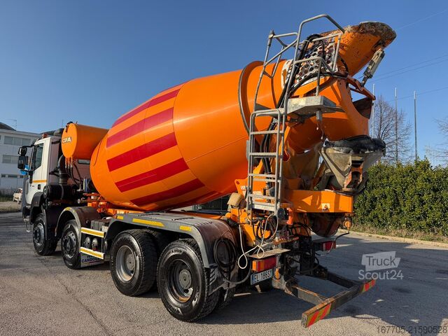 Concrete mixer truck Astra HD9 84.48