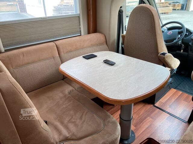 Daļēji integrēta kemperis Hymer Tramp T 614 CL
