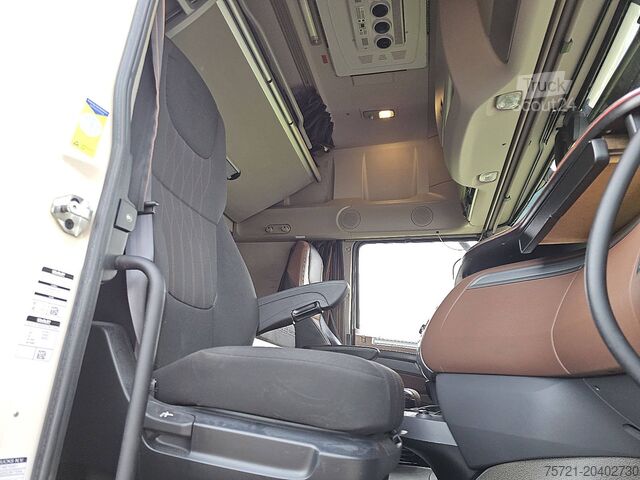 Estándar-SZM DAF XF 530