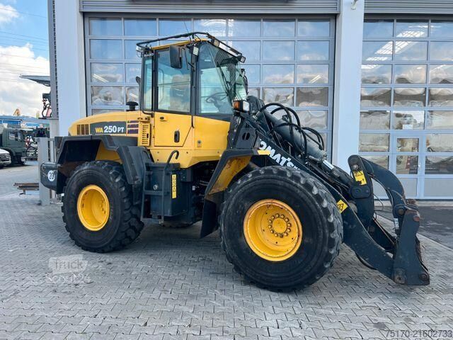 товарач Komatsu WA 250 PT - 5H / 12.390h /