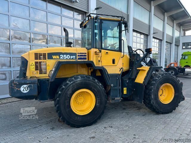 товарач Komatsu WA 250 PT - 5H / 12.390h /